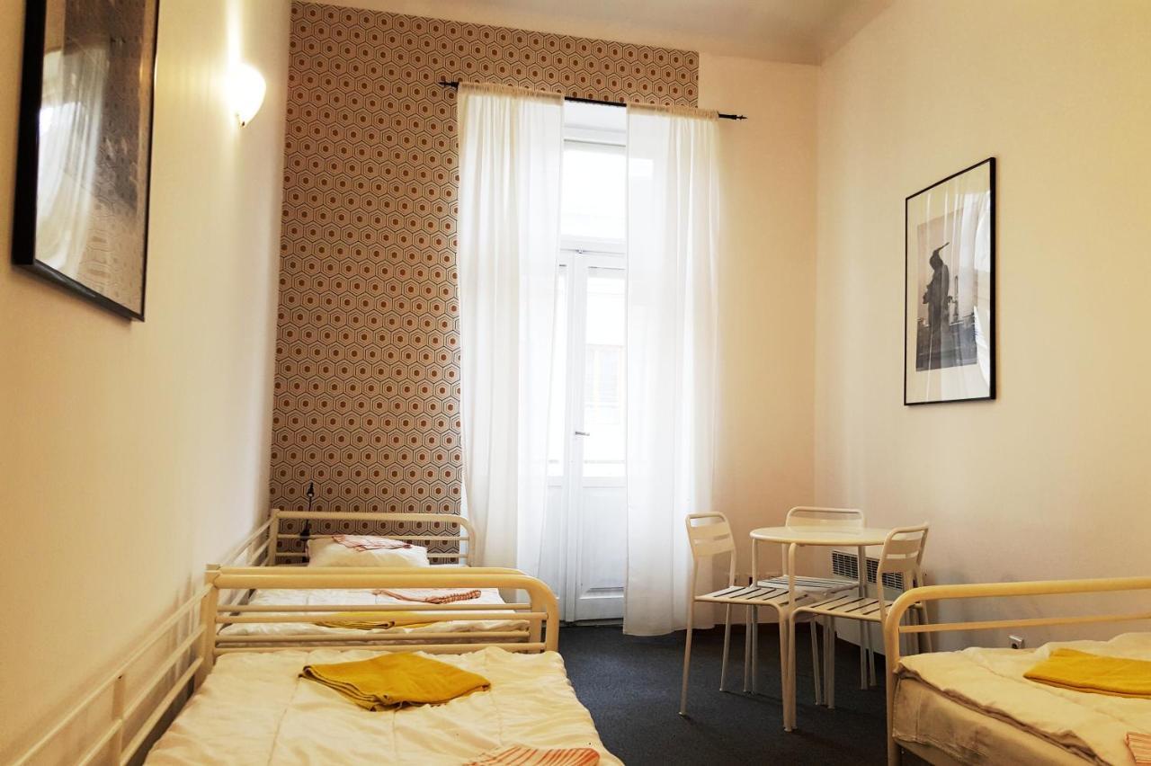 Hostel Witt Warsaw Luaran gambar
